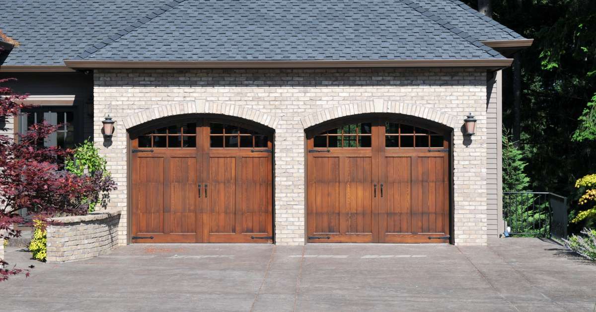 What’s the Best Type of Garage Door to Buy